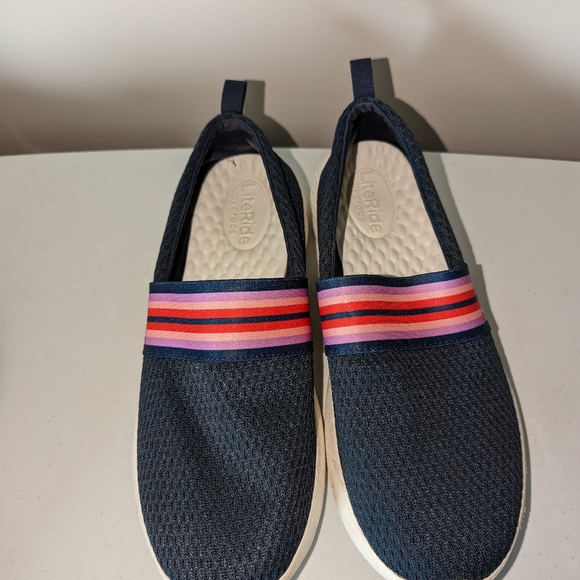 Ladies Shoes - Picture 2 of 2